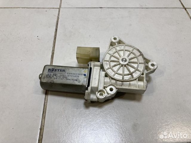 Моторчик стеклоподъемника BMW 1-series E87 E81