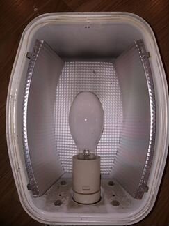 Прожектор уличный дрл