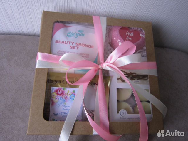 Подарок на День рождения девушке