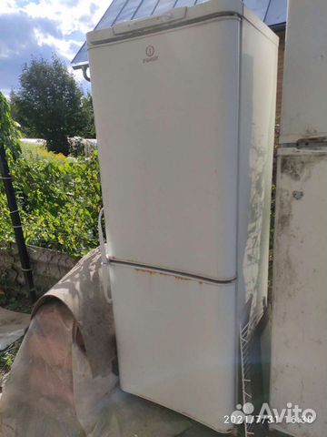 Аксессуары к холодильнику indesit и Beko