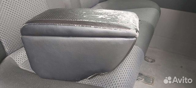 Подлокотник