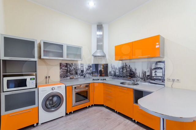 2-к. квартира, 70 м², 6/6 эт.
