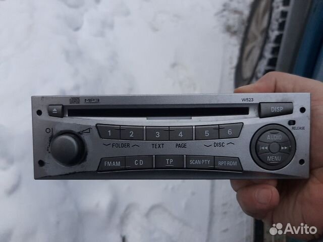 Продаю магнитолу Митсубиси Л 200