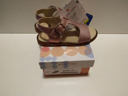 Новые кожаные сандали р. 26