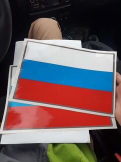Наклейка флаг России на борт лодки