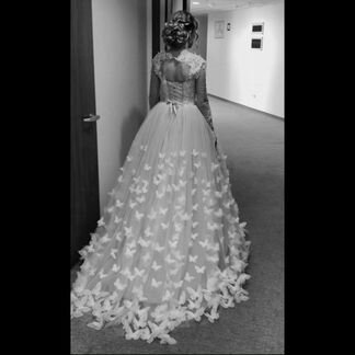 Свадебное платье