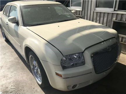 Разбор на запчасти Chrysler 300C