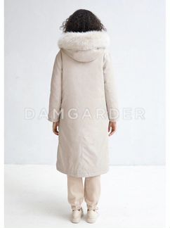Пальто новое зимнее женское бежевое с мехом