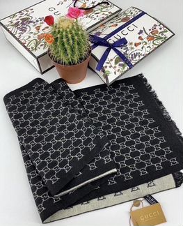 Палантин Gucci