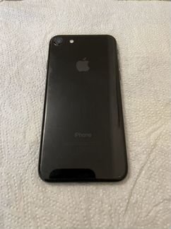 Телефон iPhone 7