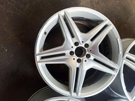 Диски бу оригинал R20 LU на Mercedes