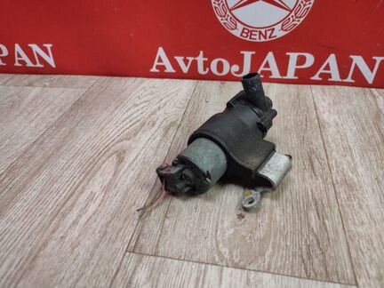 Дополнительная помпа Mercedes W210 Cdi E210