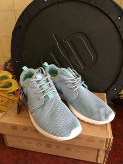 Женские кроссовки новые Nike