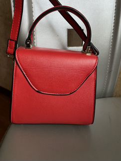 Сумка кросс боди красного цвета