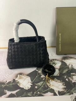 Новая женская сумка Bottega Veneta черная