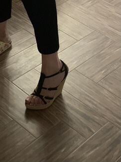 Новые босоножки Burberry 41р