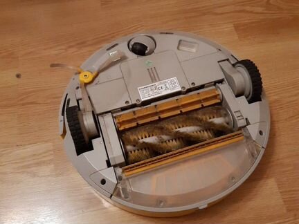 Робот пылесос