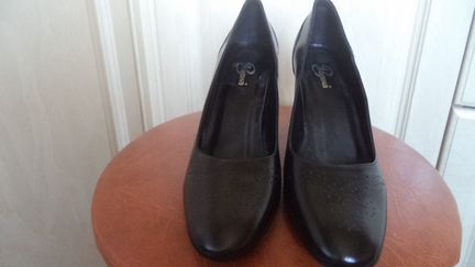 Туфли черные паяна нат. кожа Р. 36,5 новые