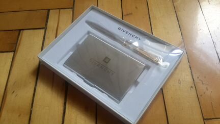 Ручка и визитница Givenchy