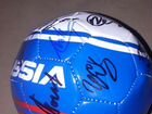 Футбольный мяч с автографами сборной Франции чемпи