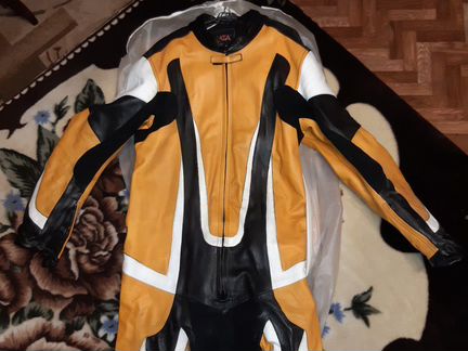 Мотокомбинезон, мотокостюм кожа