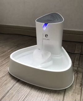 Автопоилка для кошек и собак с подсветкой и фильтр