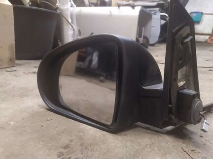Зеркало левое Мицубиси Кольт 6