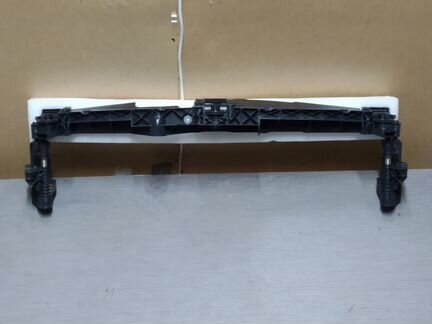 Крепление решетки радиатора 212 рест