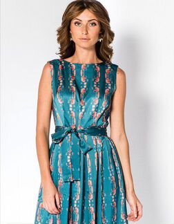 Платье от Анны Чапман