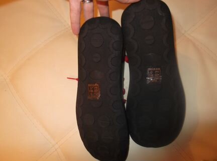 Ботинки кожанные новые 41