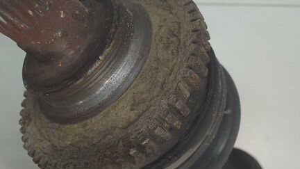 Привод шрус левый передний KIA Carnival, 2003