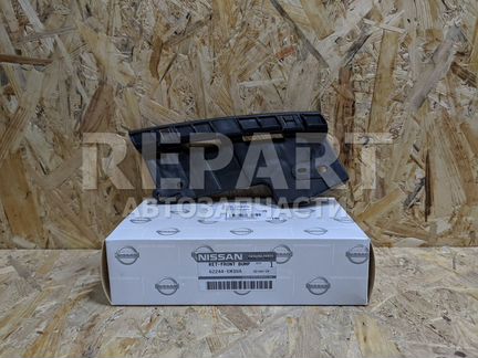 Кронштейн фары Nissan Tiida C11