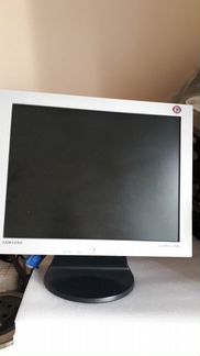 Монитор Samsung