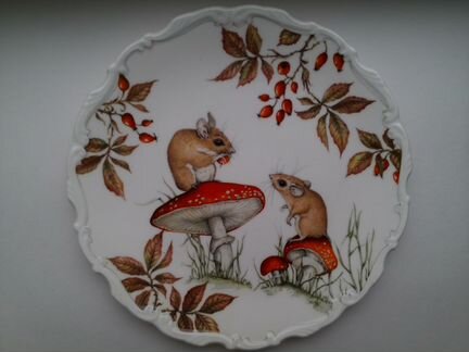 Royal Albert. Тарелка декоративная