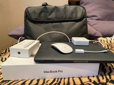 MacBook pro 13 2019