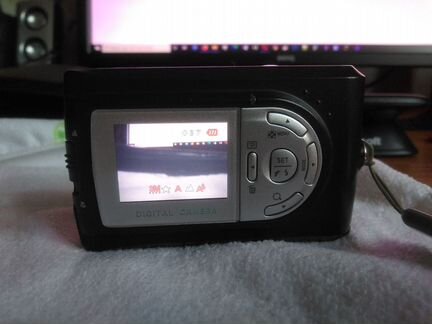 Цифровой фотоаппарат Genius G-Shot P611