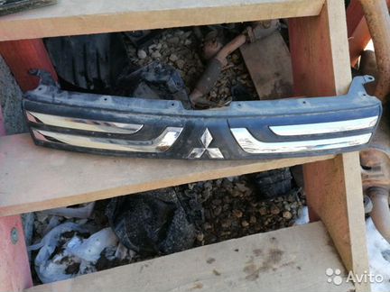 Решетка радиатора Mitsubishi Outlander 2013