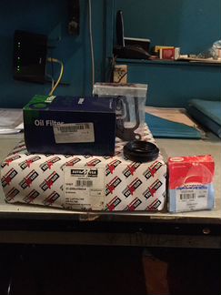 Масляный фильтр Воздушный фильтр, сальник переднег