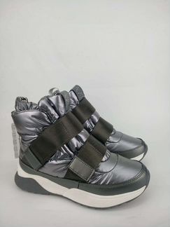 Ботинки женские новые-Pirochi