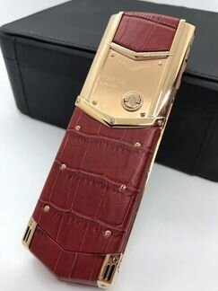 Vertu s Red Alligator