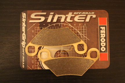 Тормозные колодки Polaris 2205606 2204088 2203628