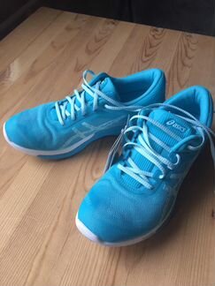 Кроссовки женские asics