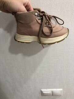 Осенние ботинки zara