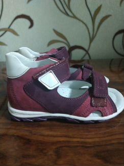 Босоножки для девочки