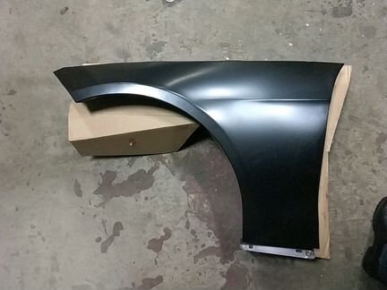 Крыло Мерседес 204 левая
