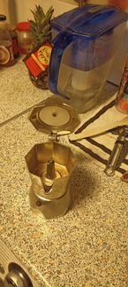 Гейзерная кофеварка bialetti Dama