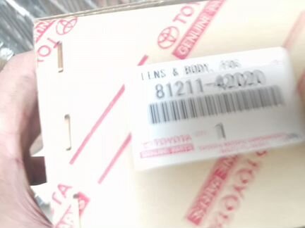Туманка правая Toyota RAV 4 81211-42020