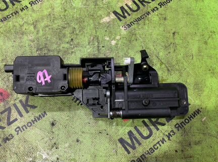 Ручка крышки багажника Mercedes M-Class W163