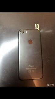 Телефон iPhone