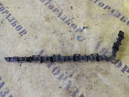 Кронштейн заднего бампера левый Toyota Camry 50